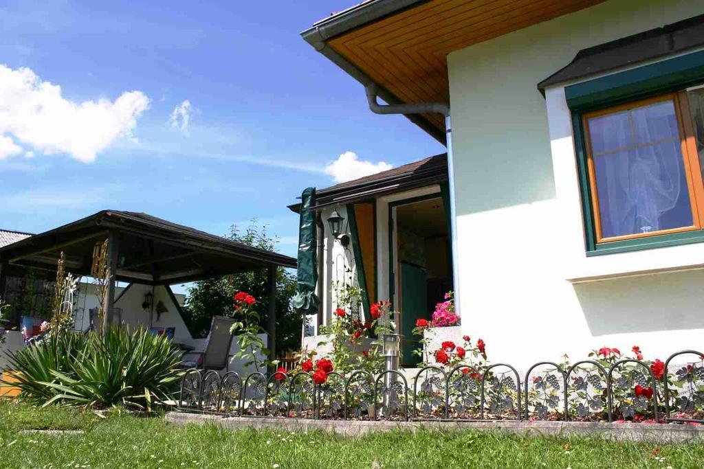 Ferienwohnung Rita Бад Митерндорф Екстериор снимка